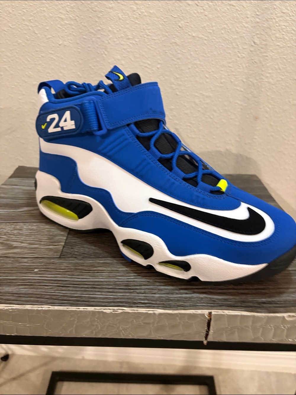 Nike Air Griffey Max 1 “Varsity Royal” — NWT / NEW NEVER WORN